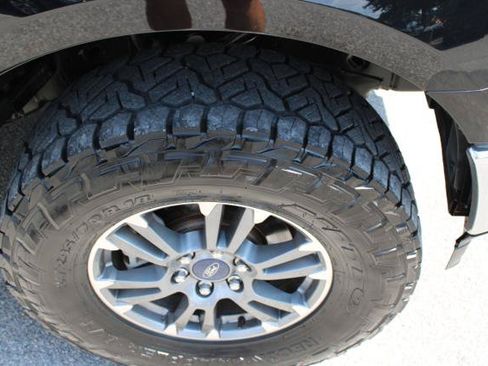 Used 2018 Ford F150 XLT AWD/4WD image 16