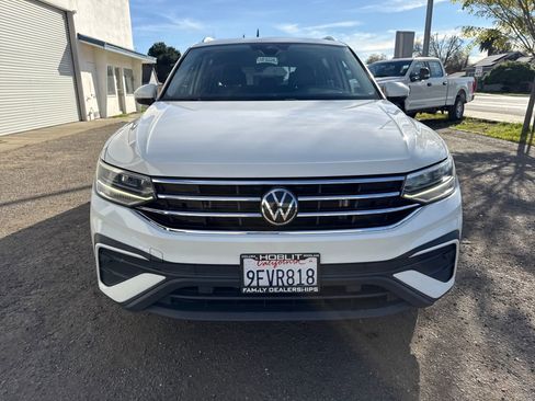 Used 2022 Volkswagen Tiguan SE image 8
