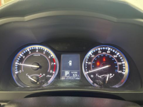 Used 2015 Toyota Highlander Plus AWD/4WD image 14