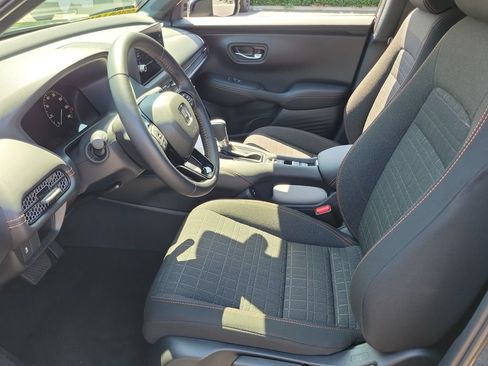 Used 2027 Honda HR-V Sport image 18