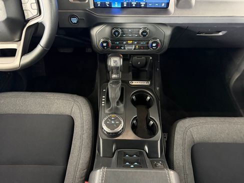 Used 2025 Ford Bronco Big Bend image 16