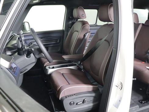 New 2025 Volkswagen ID. Buzz Pro S RWD image 29