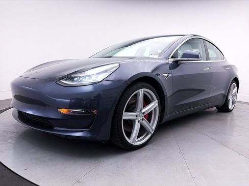Used 2020 Tesla Model 3 Performance image 10
