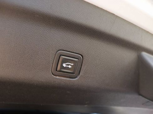 Used 2021 GMC Yukon AT4 image 14