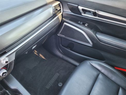 Used 2024 Kia Telluride LX image 10