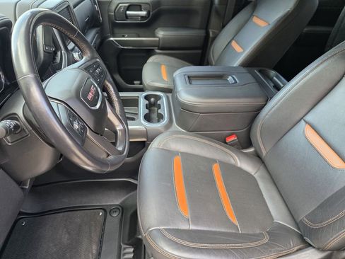 Used 2021 GMC Sierra 1500 AT4 w/ AT4 Value Package AWD/4WD image 9