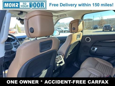 Used 2022 Land Rover Discovery S image 29