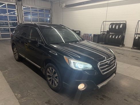 Used 2017 Subaru Outback 2.5i Touring image 4