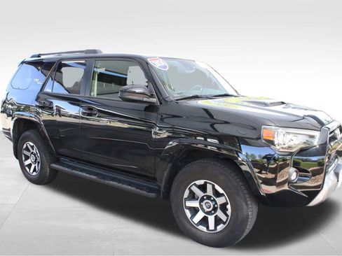Certified 2024 Toyota 4Runner TRD Off-Road AWD/4WD image 21