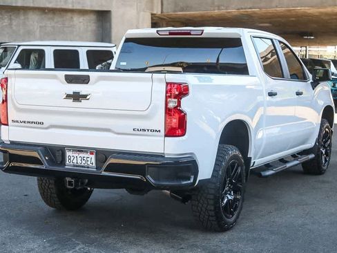 Used 2025 Chevrolet Silverado 1500 Custom Trail Boss w/ Dark Appearance Package AWD/4WD image 6