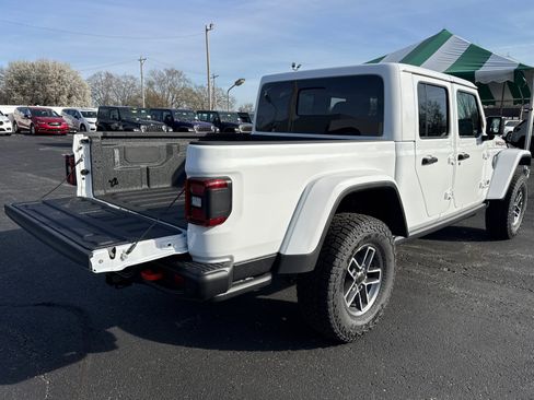 New 2026 Jeep Gladiator Mojave AWD/4WD image 18