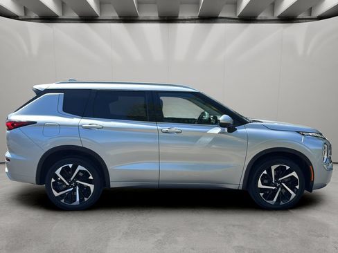 Used 2022 Mitsubishi Outlander SEL FWD image 6