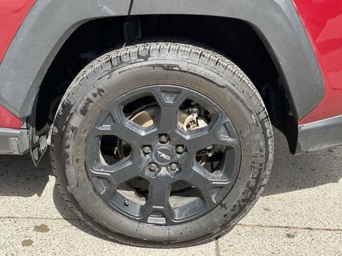 Certified 2022 Toyota RAV4 TRD Off-Road w/ TRD Off-Road Weather Package AWD/4WD image 13