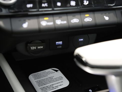 New 2026 Hyundai Elantra Limited FWD image 26