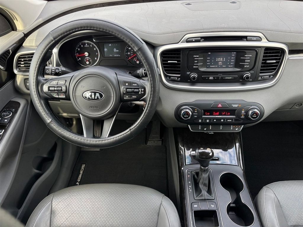 Used 2016 Kia Sorento EX FWD image 20