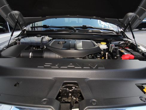 Certified 2025 RAM 1500 Big Horn image 16