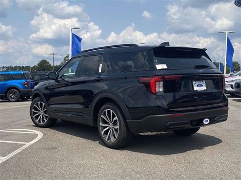 New 2025 Ford Explorer ST-Line w/ Premium Package image 3