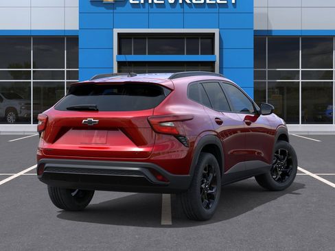 New 2026 Chevrolet Trax LT w/ Driver Confidence Package FWD image 4