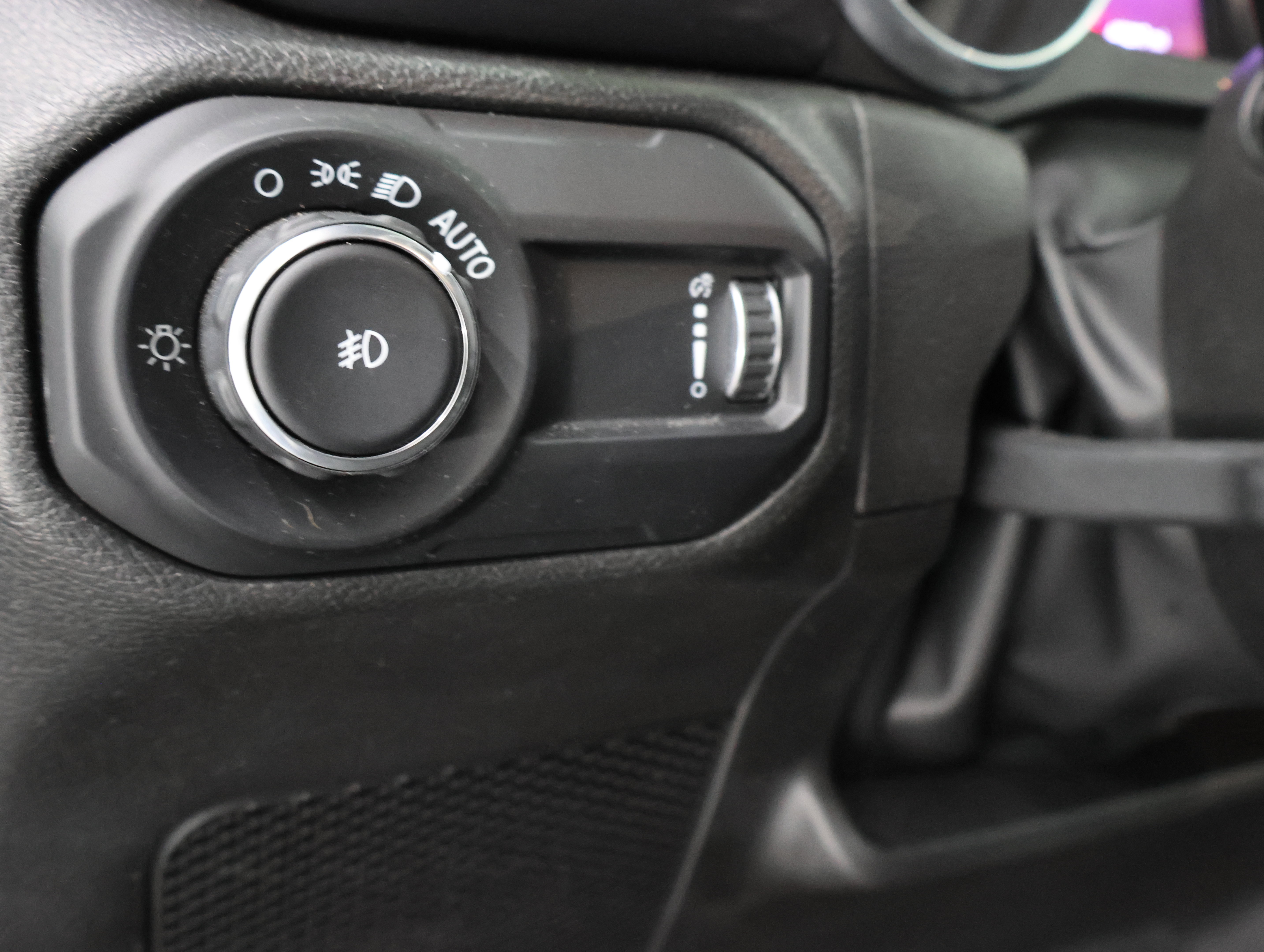 Used 2023 Jeep Wrangler Unlimited Sport AWD/4WD image 39