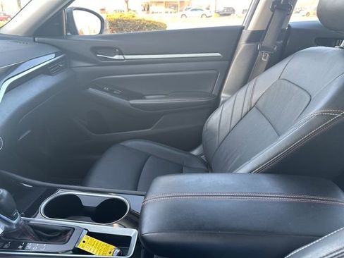 Certified 2024 Nissan Altima 2.5 SR w/ SR Premium Package image 26