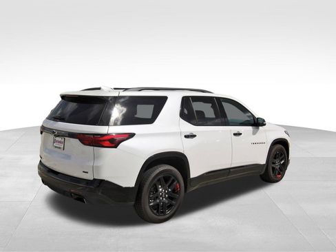 Used 2023 Chevrolet Traverse Premier w/ Redline Edition image 4