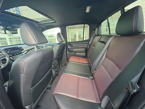 Used 2025 Honda Ridgeline Black Edition image 33