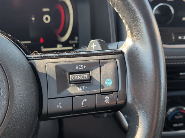 Used 2023 Nissan Rogue Platinum w/ Platinum Premium Package AWD/4WD image 18