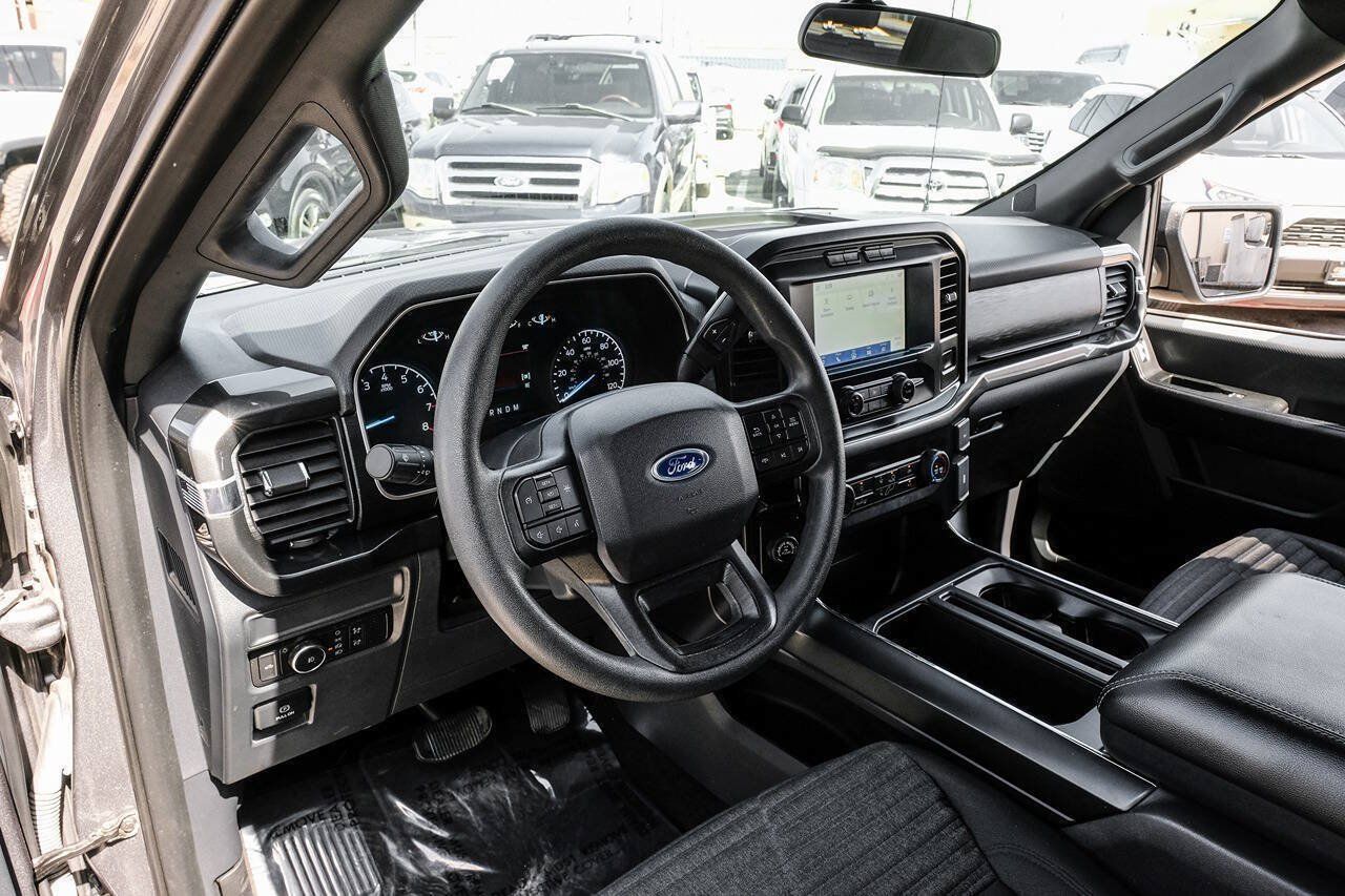 Used 2021 Ford F150 XL w/ STX Appearance Package RWD image 3