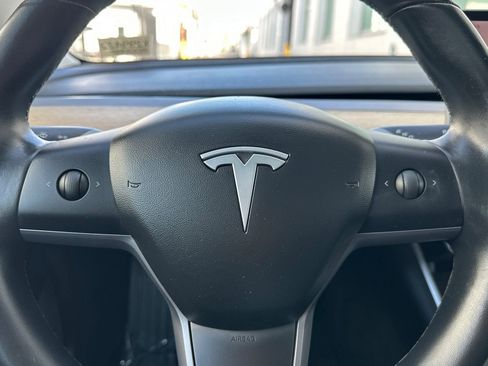 Used 2019 Tesla Model 3 Standard Range Plus RWD image 23
