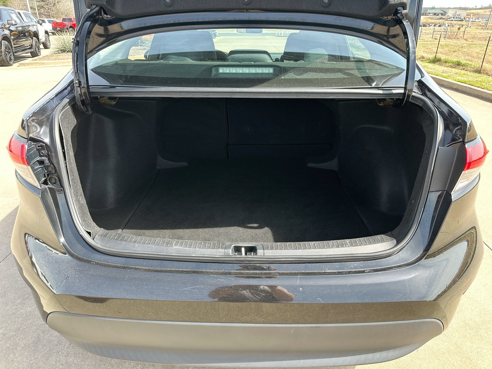Used 2024 Toyota Corolla LE FWD image 22