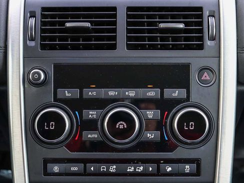 Used 2018 Land Rover Discovery Sport HSE image 14