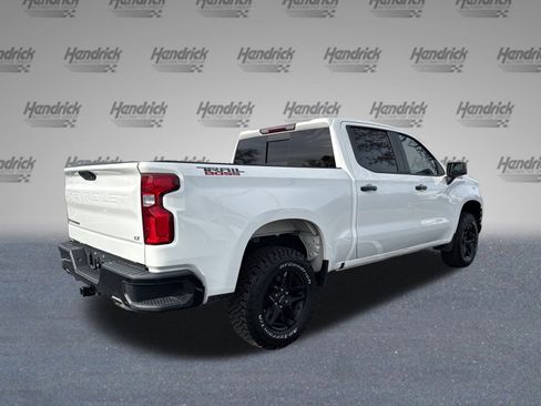 Used 2021 Chevrolet Silverado 1500 LT Trail Boss w/ Convenience Package II image 9