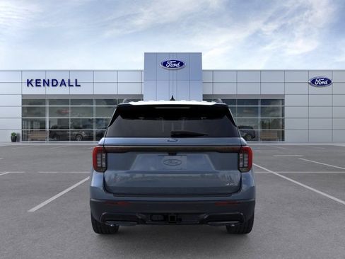 New 2026 Ford Explorer ST-Line w/ ST-Line Street Pack AWD/4WD image 5