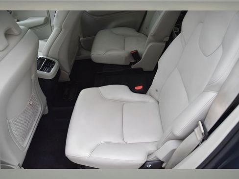 Certified 2023 Volvo XC90 B6 Plus w/ Protection Package Premier image 15