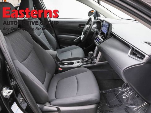 Used 2022 Toyota Corolla Cross LE image 24