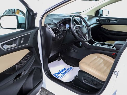 Used 2022 Ford Edge SEL AWD/4WD image 3