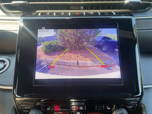 New 2025 Jeep Grand Cherokee L Laredo w/ Luxury Tech Group I image 21