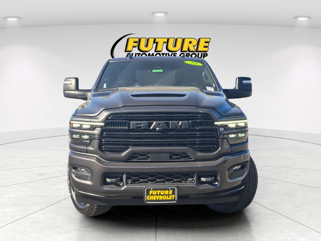 Used 2025 RAM 2500 Laramie AWD/4WD image 2