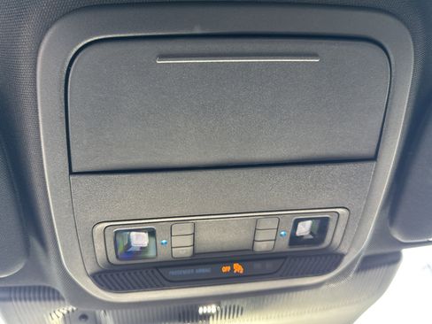 New 2026 Ford Explorer ST-Line w/ ST-Line Street Pack image 27