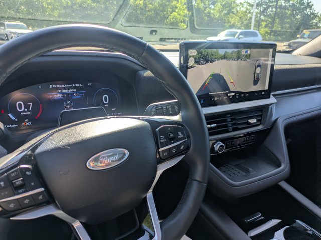 Used 2025 Ford Explorer Platinum AWD/4WD image 33