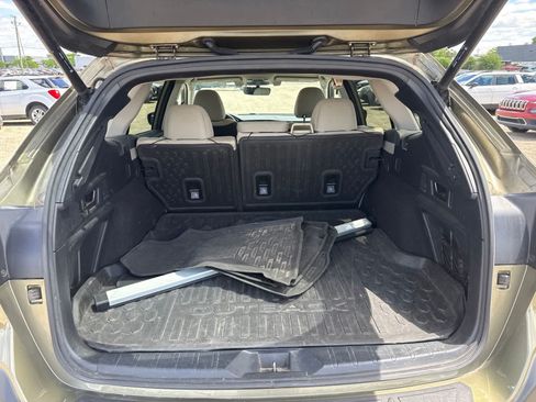 Used 2020 Subaru Outback Premium AWD/4WD image 14