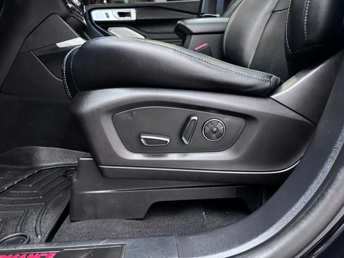 Used 2020 Ford Explorer ST w/ ST Street Pack AWD/4WD image 10