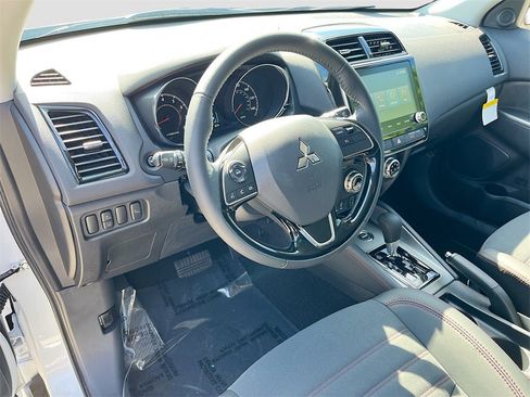 New 2025 Mitsubishi Outlander Sport SE image 9