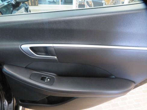 Used 2023 Hyundai Sonata SEL w/ Convenience Package FWD image 21