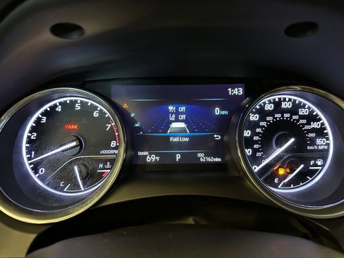 Used 2020 Toyota Camry LE AWD/4WD image 10