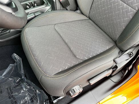 Certified 2025 Jeep Gladiator Mojave image 18