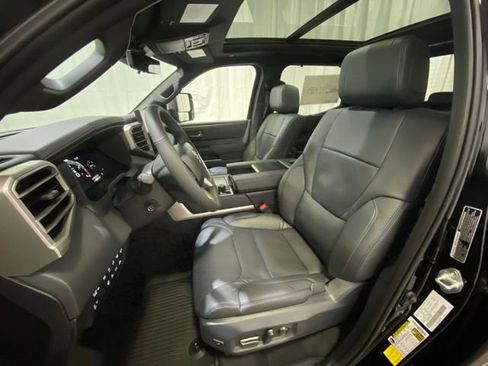 New 2026 Toyota Tundra Platinum AWD/4WD image 9