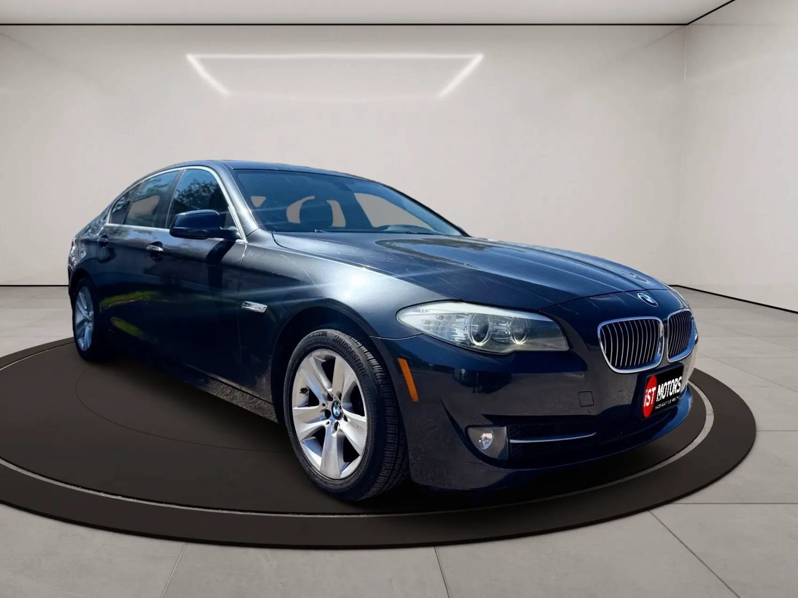 Used 2013 BMW 528i Sedan RWD image 5