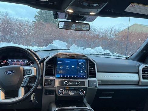 Used 2022 Ford F250 Lariat w/ Tremor Off-Road Package image 9