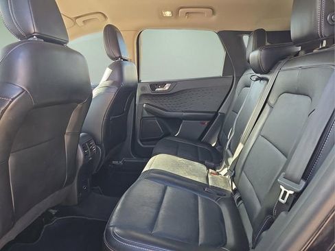 Used 2020 Ford Escape Titanium image 15